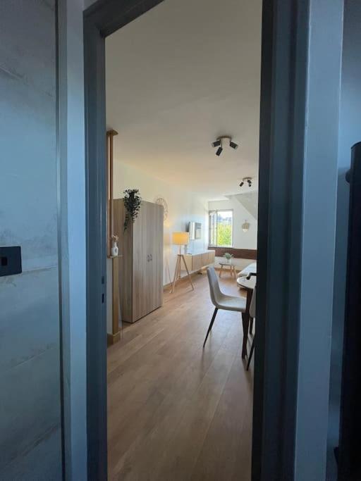 Duplex Bord De L'Eure - Parking Inclus - Jolie Vue Sur La Cathedrale Apartment Chartres Exterior photo